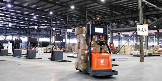 �������о������ĺ�����Ϸ��վ�����˳������������������ܰ����볡�����(ͼ1)